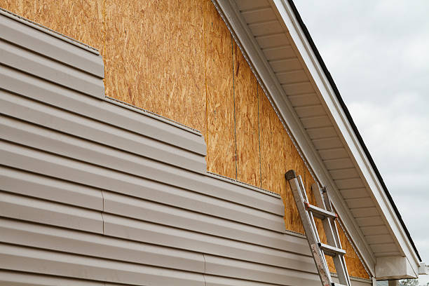 24/7 Emergency Siding Replacement experts in Lake Bluff, IL